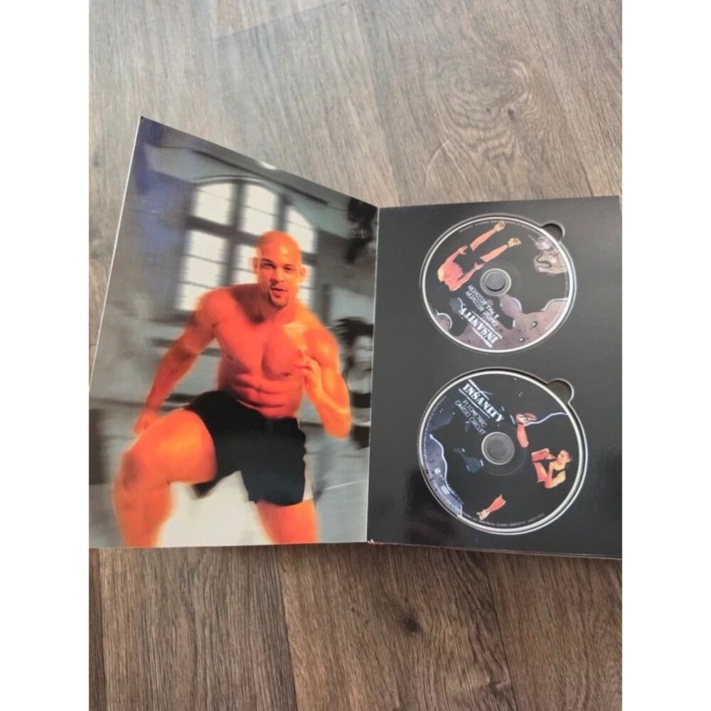 Insanity workout Program dvd set - Picture 3 of 8
